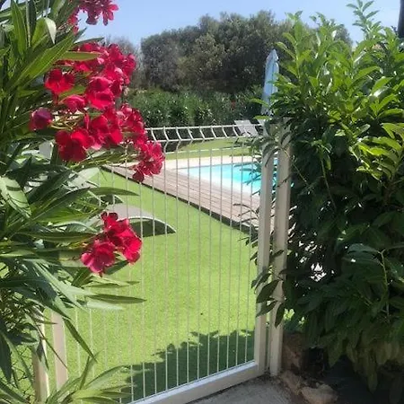 Chez Muriel بورتو فيكشْيو