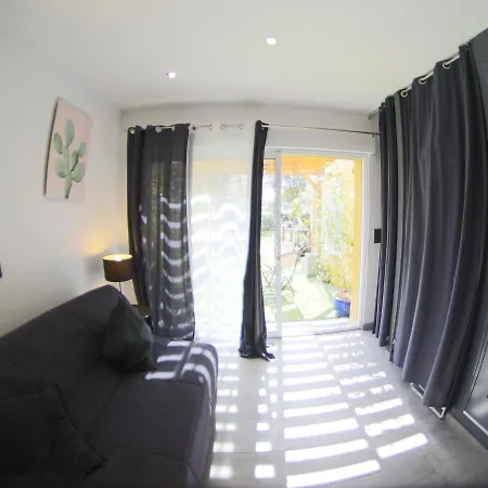 Chez Muriel بورتو فيكشْيو